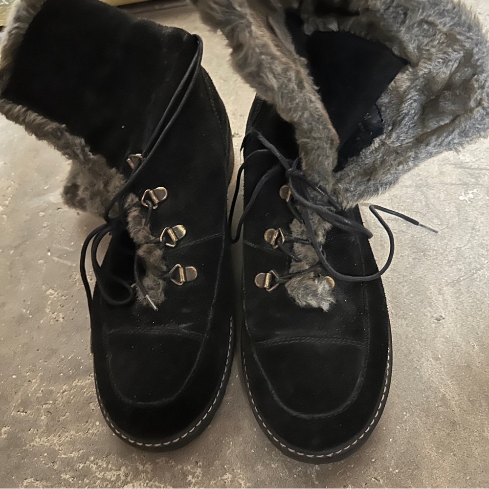 Stuart Whitman Suede / Fur Boots